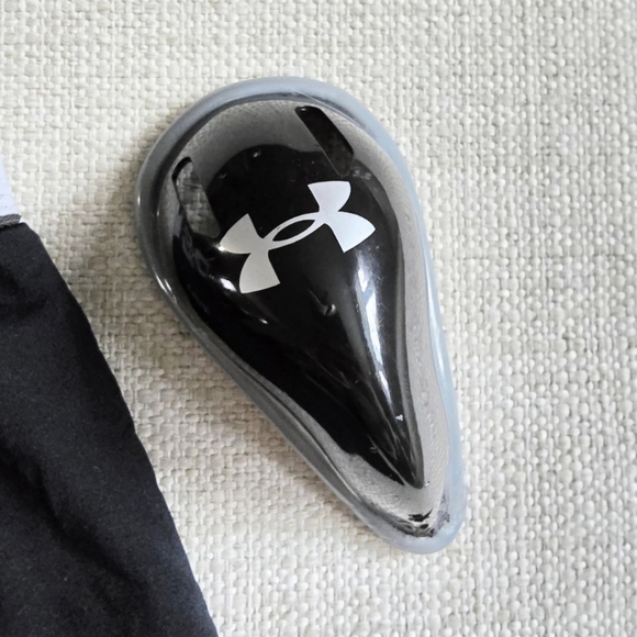 UNDER ARMOUR Diamond Sliding Shorts Baseball COMPRESSION Black Cup Youth Small - Picture 3 of 6